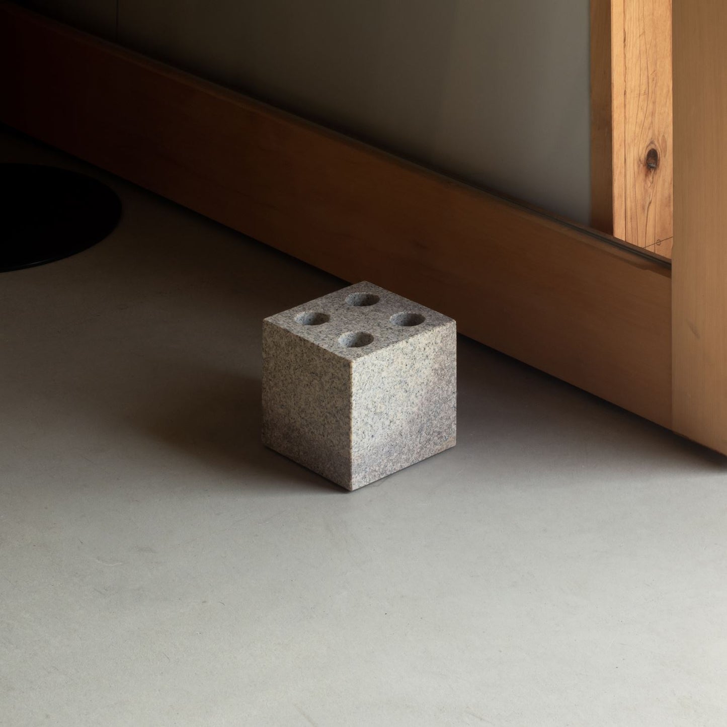 SS - UMBRELLA STAND / cube / sabi